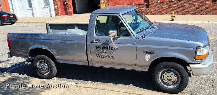 image for item GY9469 1996 Ford F250  pickup truck