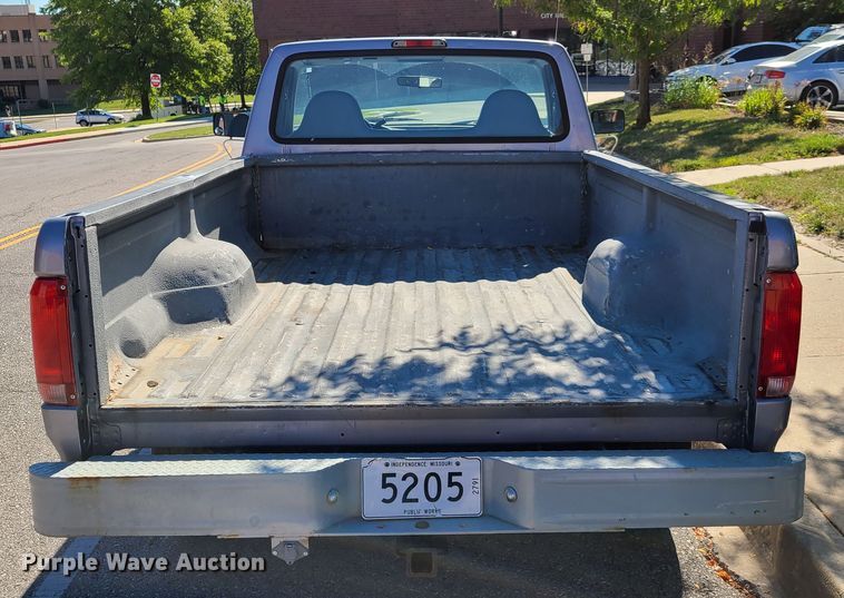 image for item GY9469 1996 Ford F250  pickup truck