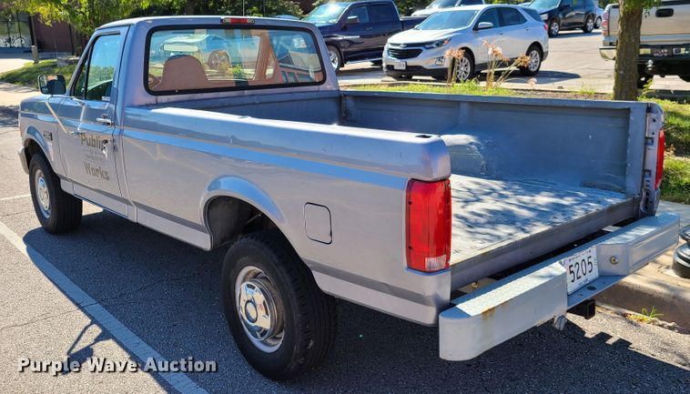 image for item GY9469 1996 Ford F250  pickup truck