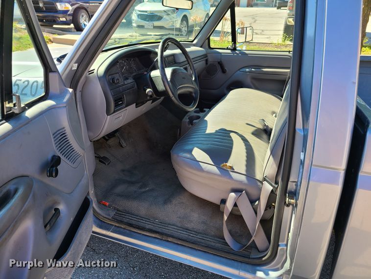 image for item GY9469 1996 Ford F250  pickup truck