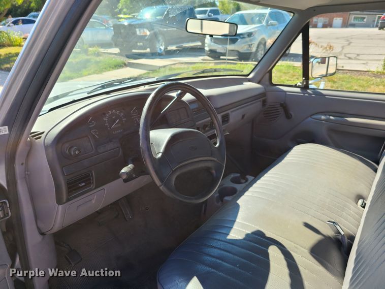 image for item GY9469 1996 Ford F250  pickup truck