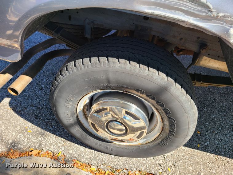 image for item GY9469 1996 Ford F250  pickup truck