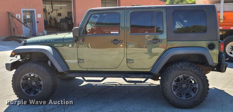 image for item GY9473 2009 Jeep Wrangler Rubicon Unlimited  SUV