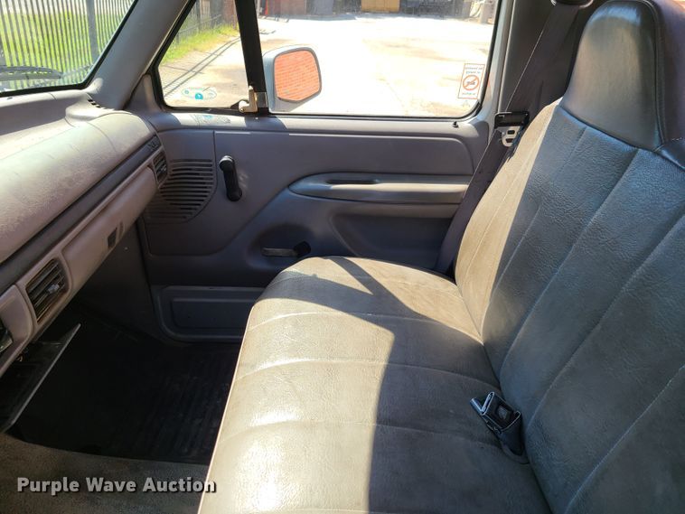 image for item GY9475 1996 Ford F150  pickup truck