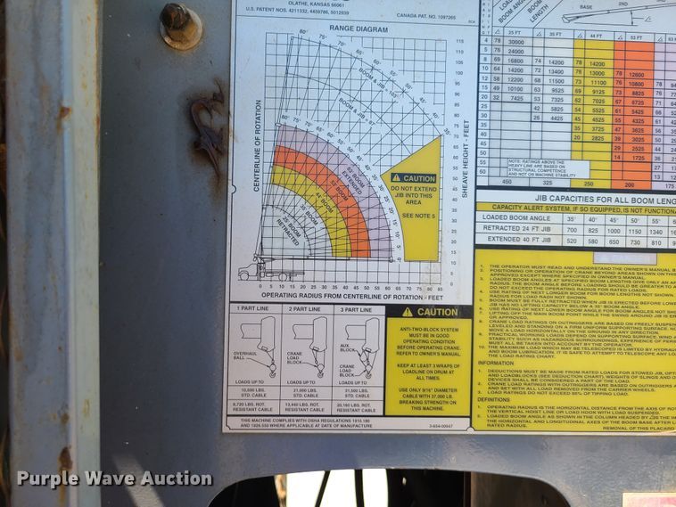 image for item GY9478 2000 International 4900  crane truck