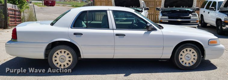 image for item GY9480 2006 Ford Crown Victoria