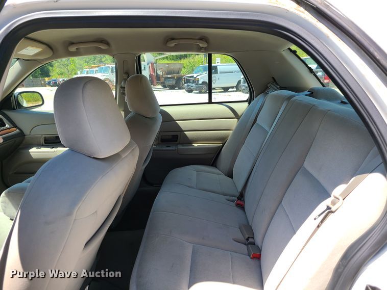 image for item GY9480 2006 Ford Crown Victoria