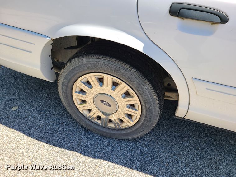 image for item GY9480 2006 Ford Crown Victoria