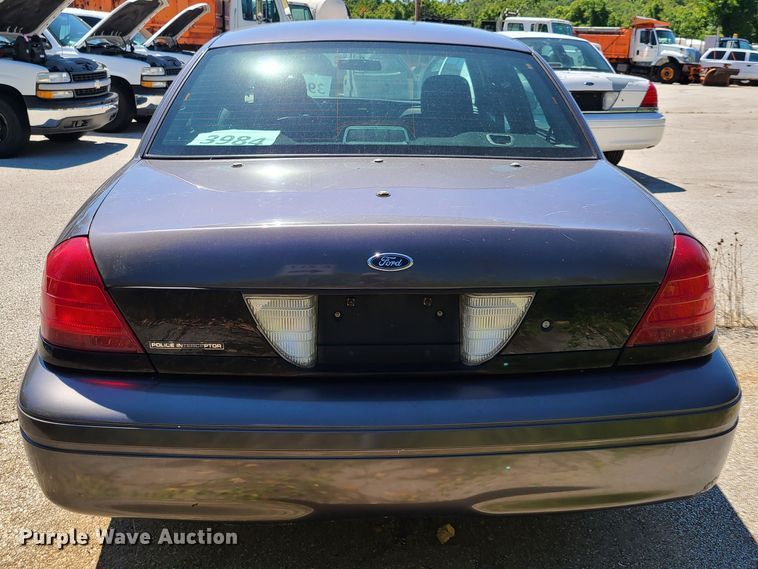 image for item GY9481 2007 Ford Crown Victoria Police Interceptor