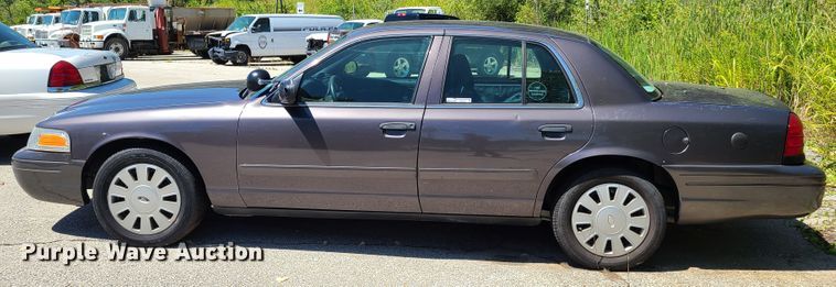 image for item GY9481 2007 Ford Crown Victoria Police Interceptor