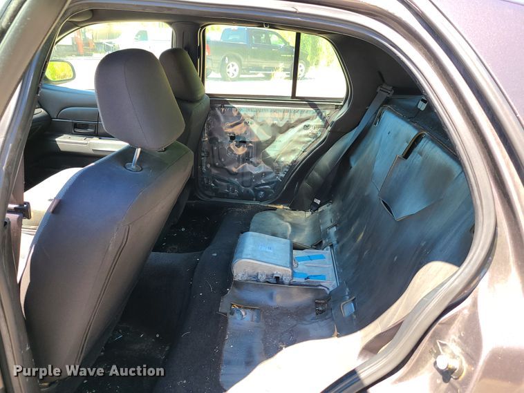 image for item GY9481 2007 Ford Crown Victoria Police Interceptor