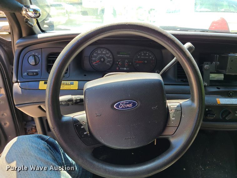 image for item GY9481 2007 Ford Crown Victoria Police Interceptor