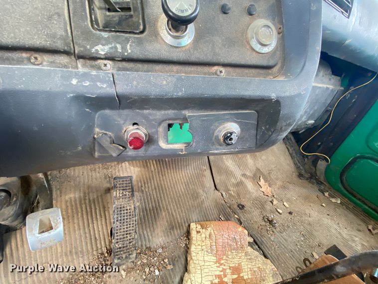 image for item HA9645 1989 Ford L8000  sewage pump truck