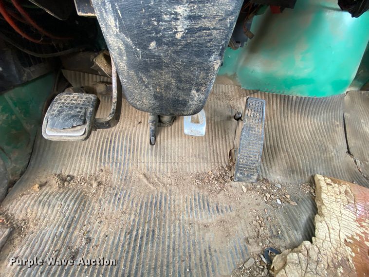 image for item HA9645 1989 Ford L8000  sewage pump truck