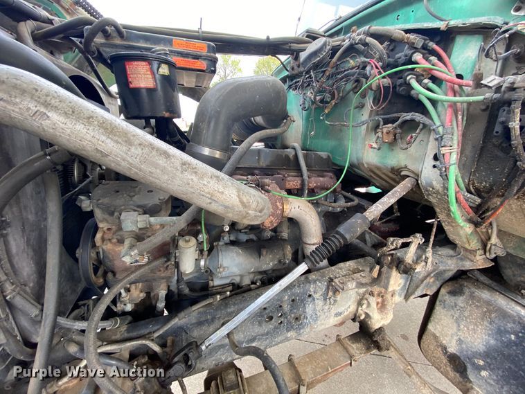 image for item HA9645 1989 Ford L8000  sewage pump truck