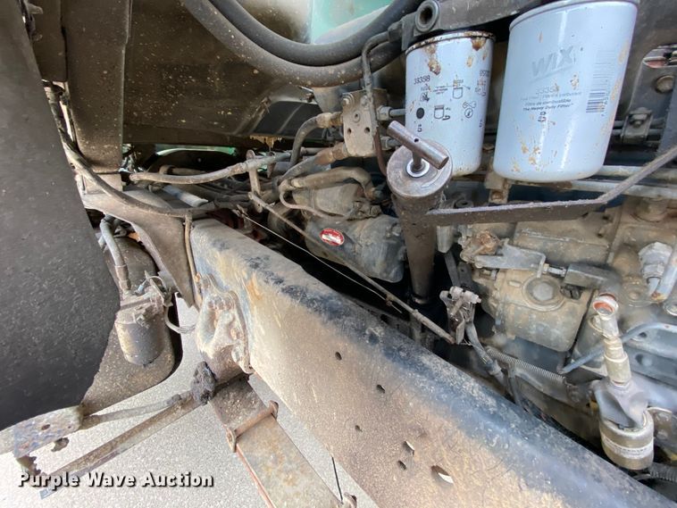 image for item HA9645 1989 Ford L8000  sewage pump truck