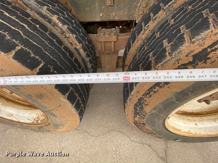 image for item HA9645 1989 Ford L8000  sewage pump truck