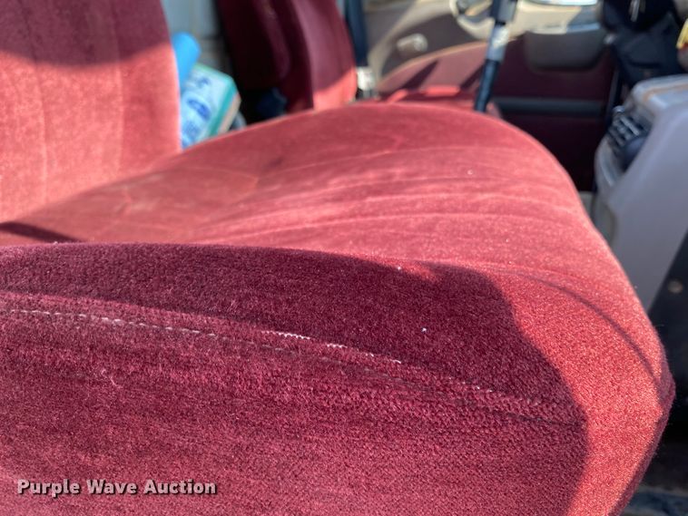 image for item HB9031 2005 Mack CXN613  semi truck