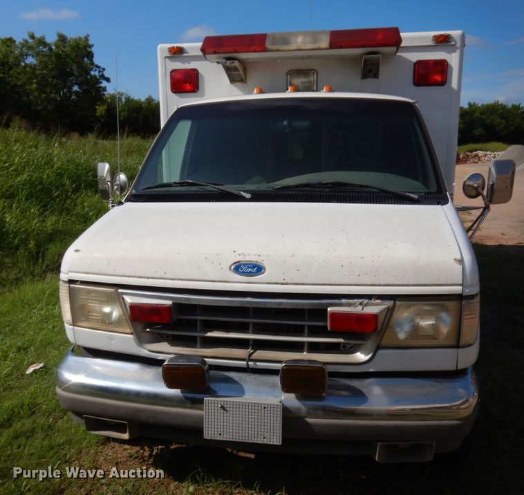 image for item HB9317 1995 Ford Econoline E350  ambulance