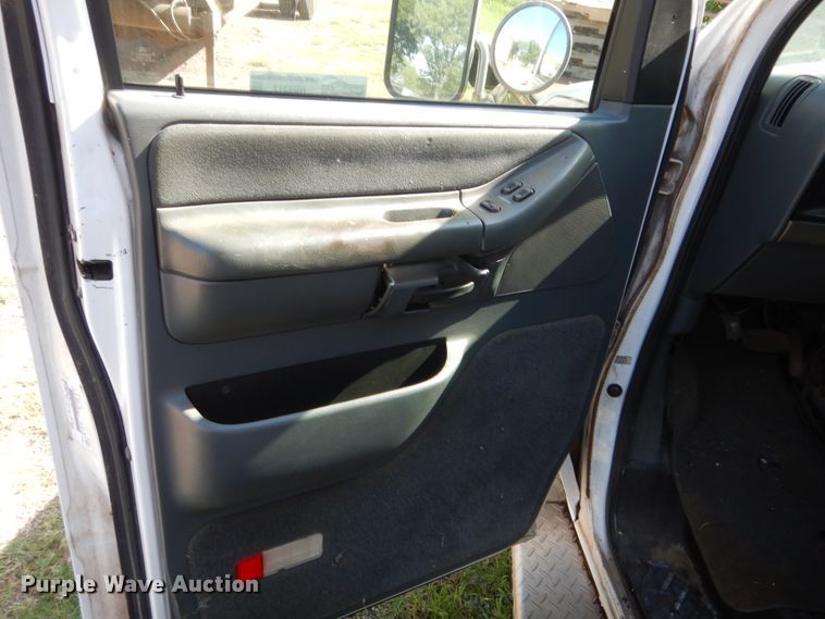 image for item HB9317 1995 Ford Econoline E350  ambulance