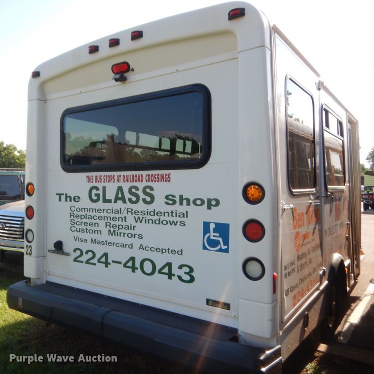 image for item HB9347 2011 Ford E350 Super Duty  shuttle bus