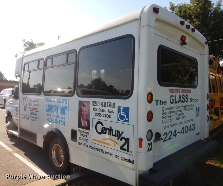 image for item HB9347 2011 Ford E350 Super Duty  shuttle bus