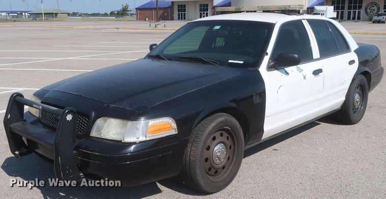 image for item HB9412 2008 Ford Crown Victoria Police Interceptor