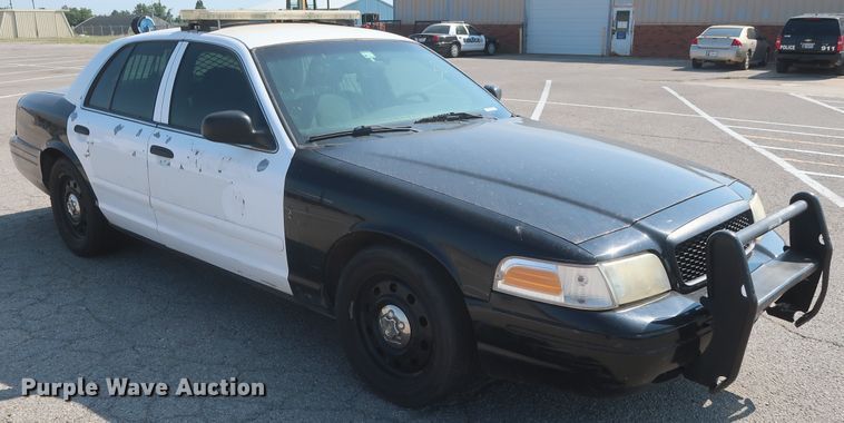 image for item HB9412 2008 Ford Crown Victoria Police Interceptor