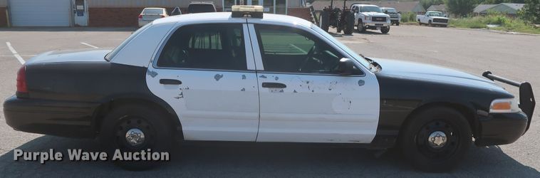 image for item HB9412 2008 Ford Crown Victoria Police Interceptor