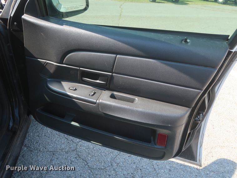 image for item HB9412 2008 Ford Crown Victoria Police Interceptor