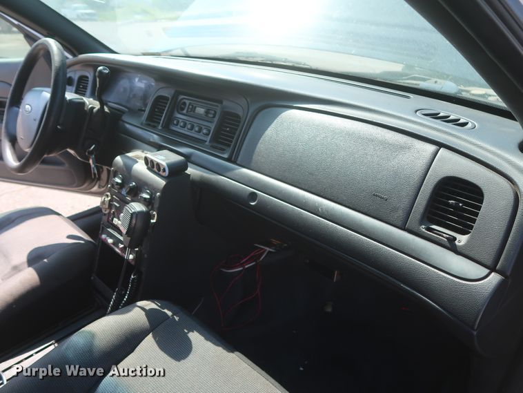 image for item HB9412 2008 Ford Crown Victoria Police Interceptor