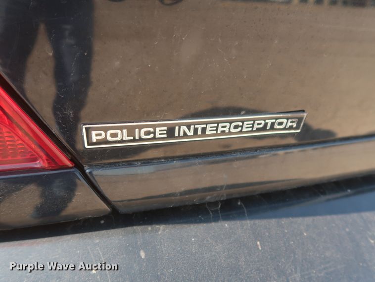image for item HB9412 2008 Ford Crown Victoria Police Interceptor