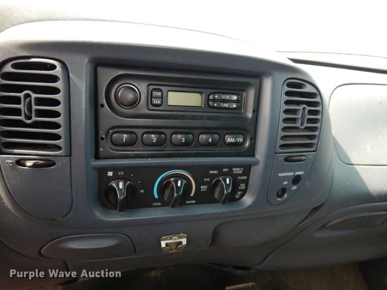 image for item HD9377 2000 Ford F150  pickup truck