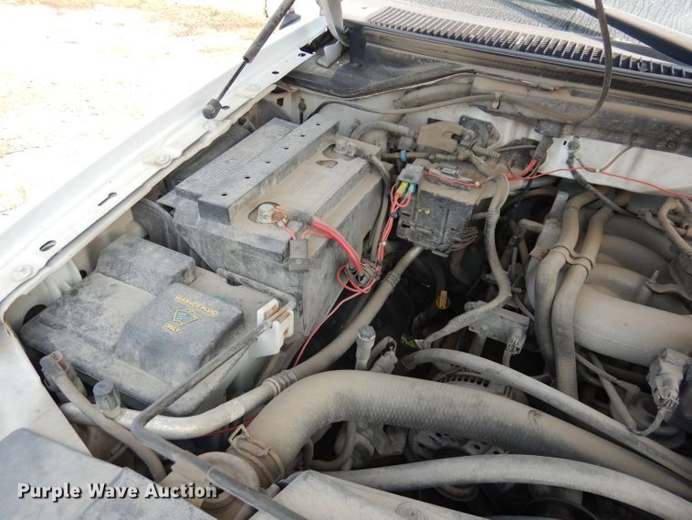 image for item HD9377 2000 Ford F150  pickup truck