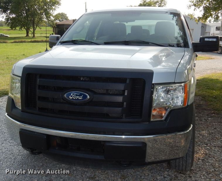 image for item HD9383 2011 Ford F150 XL  SuperCab pickup truck