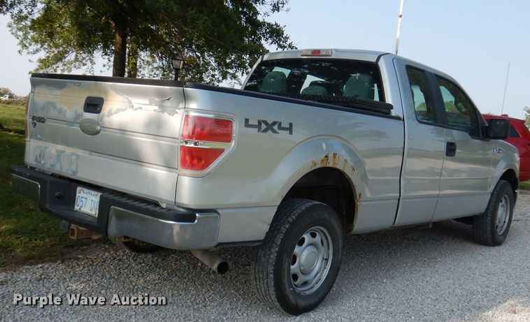 image for item HD9383 2011 Ford F150 XL  SuperCab pickup truck