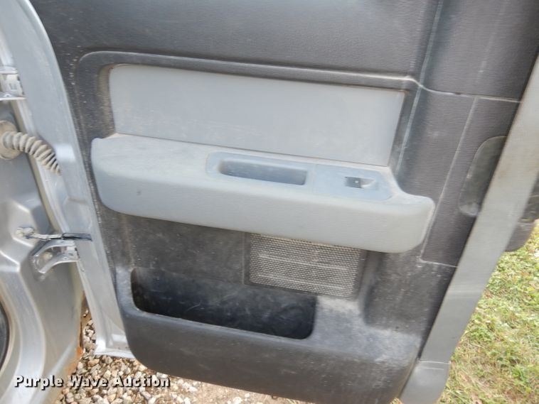 image for item HD9383 2011 Ford F150 XL  SuperCab pickup truck