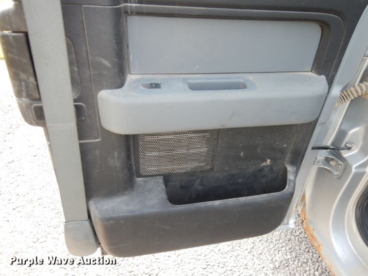 image for item HD9383 2011 Ford F150 XL  SuperCab pickup truck