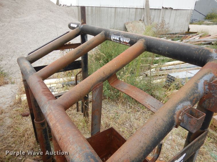 image for item HD9406 Truck Quip headache rack