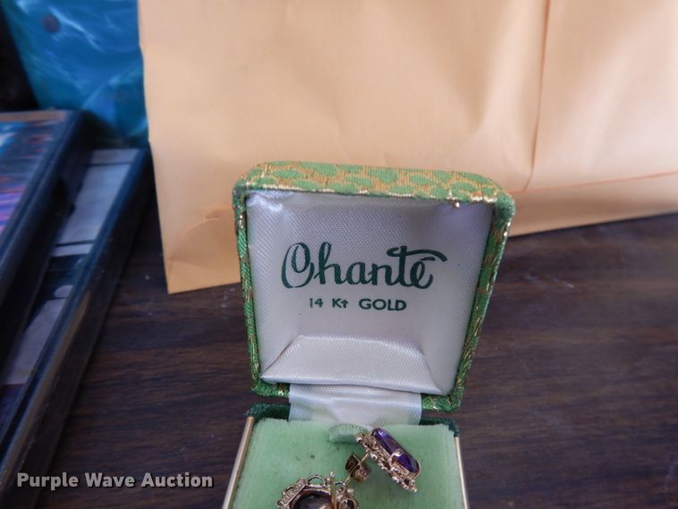 image for item HD9439 Jewelry