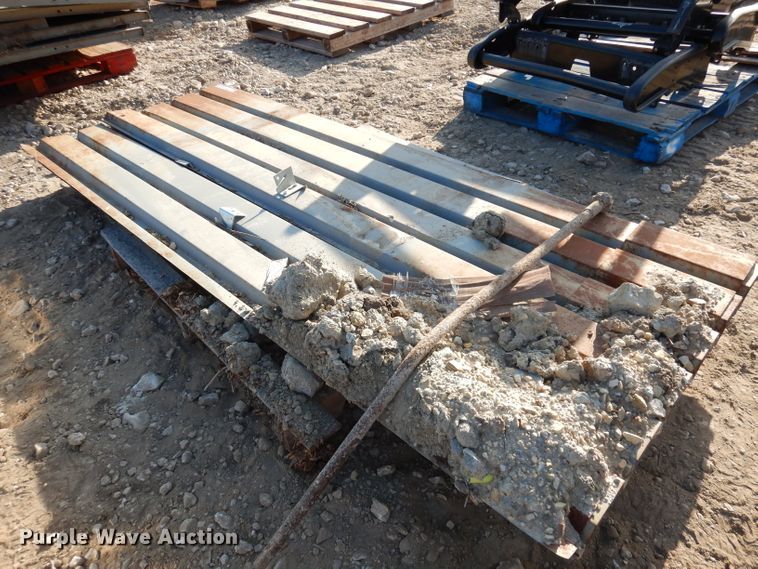 image for item HD9446 Approximately 14 wall metal sheets