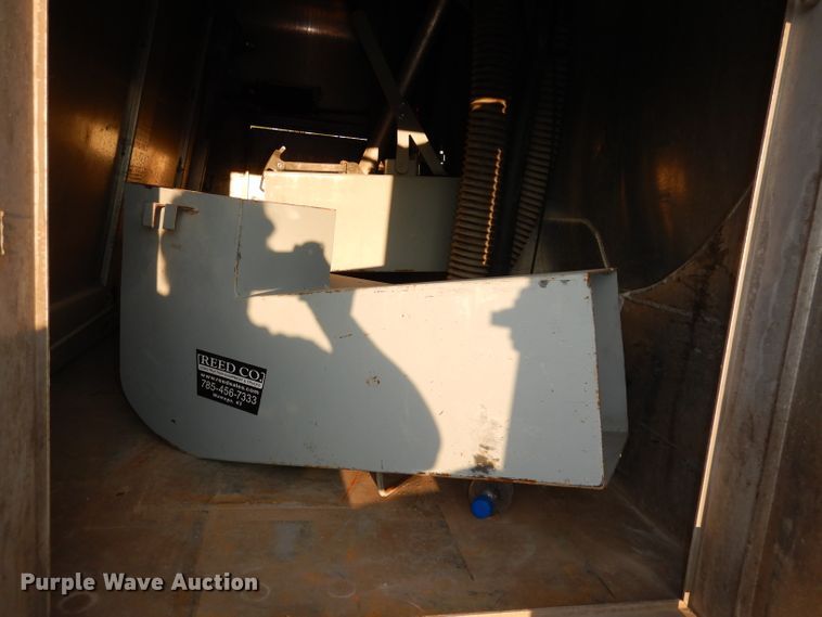 image for item HD9461 2001 Freightliner FL70  water truck