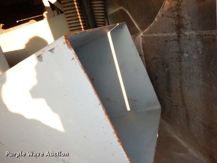 image for item HD9461 2001 Freightliner FL70  water truck