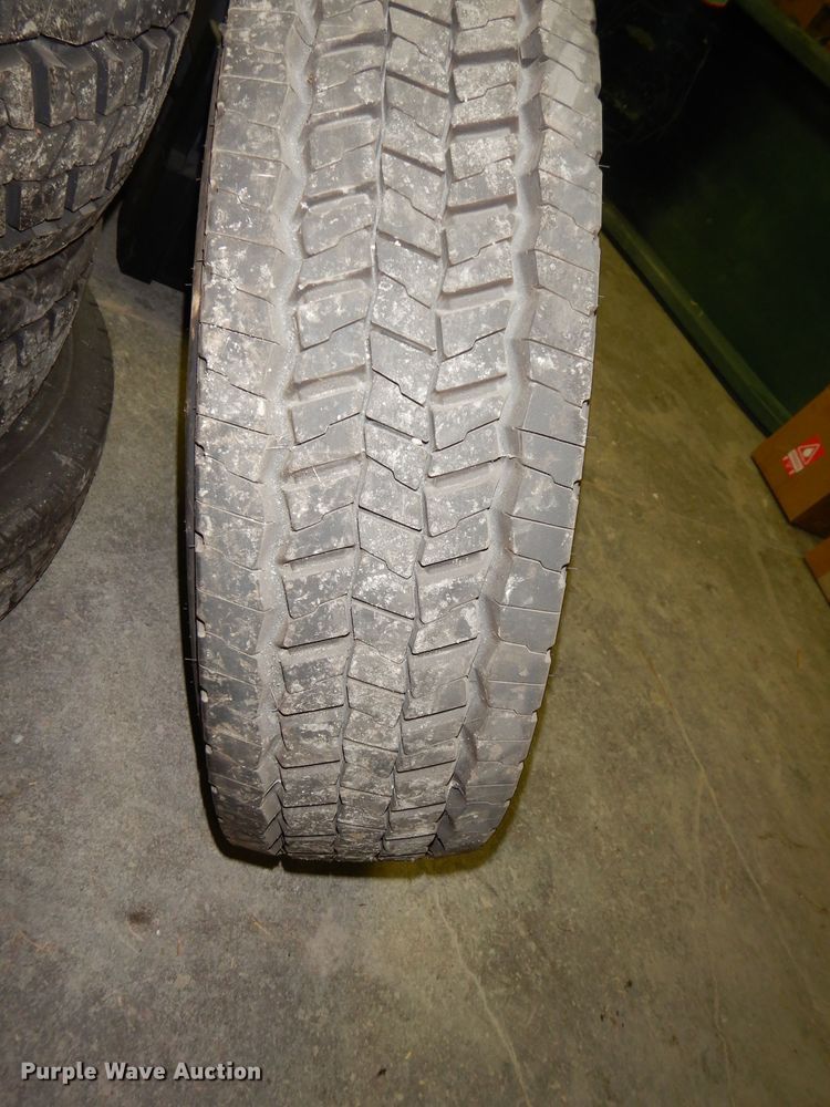 image for item HD9464 (6) Continental 225/70R19.5 tires and wheels