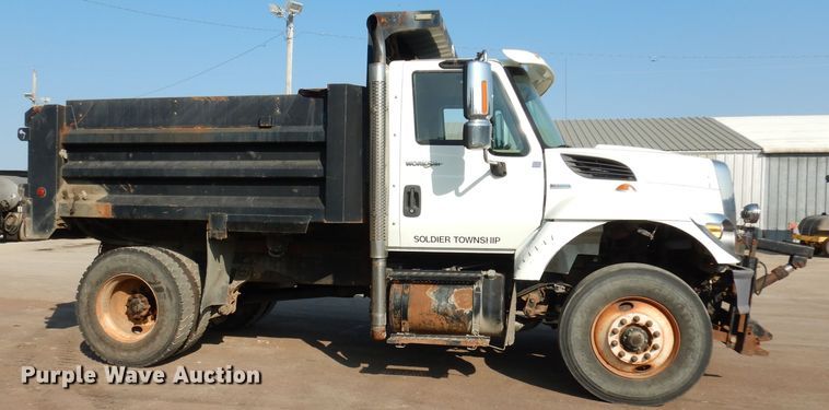 image for item HD9469 2008 International WorkStar 7500  dump truck