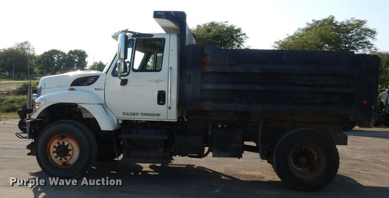 image for item HD9469 2008 International WorkStar 7500  dump truck