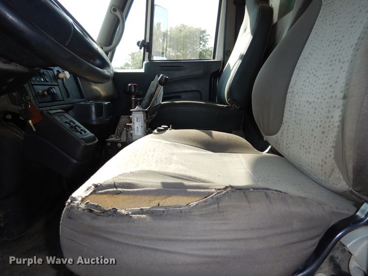 image for item HD9469 2008 International WorkStar 7500  dump truck