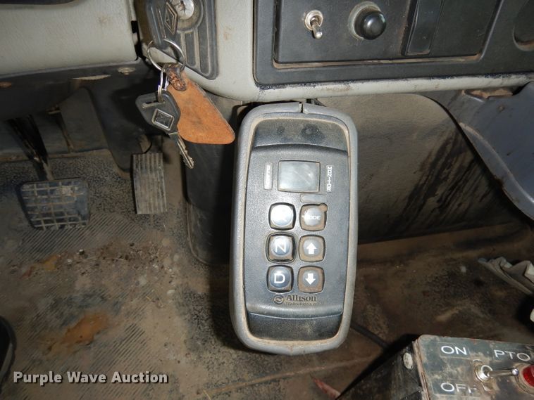 image for item HD9469 2008 International WorkStar 7500  dump truck