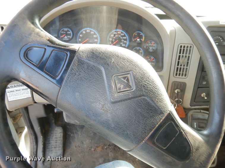 image for item HD9469 2008 International WorkStar 7500  dump truck