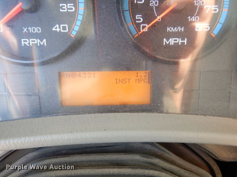 image for item HD9469 2008 International WorkStar 7500  dump truck